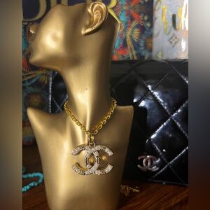 ‼️SOLD ‼️Chanel charm necklace